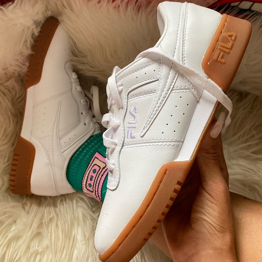 NEW Fila Classic retro Sneakers men’s 6.5 wmns 8